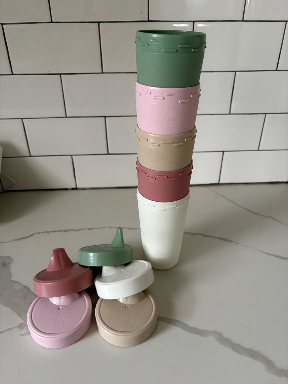 Replay recycled plastic sippy cups bundle - White, Pink, Green, Beige, Mauve